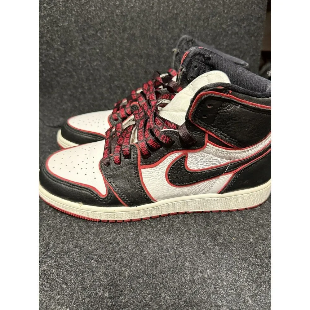 Nike Jordan 1 Retro High OG Bloodline Shoes Youth 5.5 With‎ Box